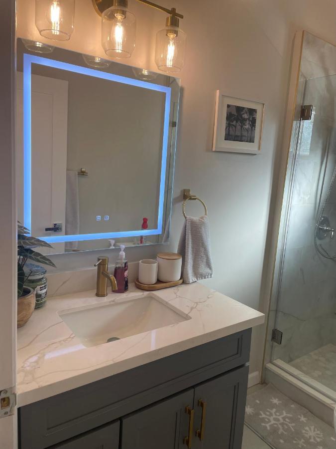 Apartment Nuys Luxury, Near To Universal Studios, And Hollywood