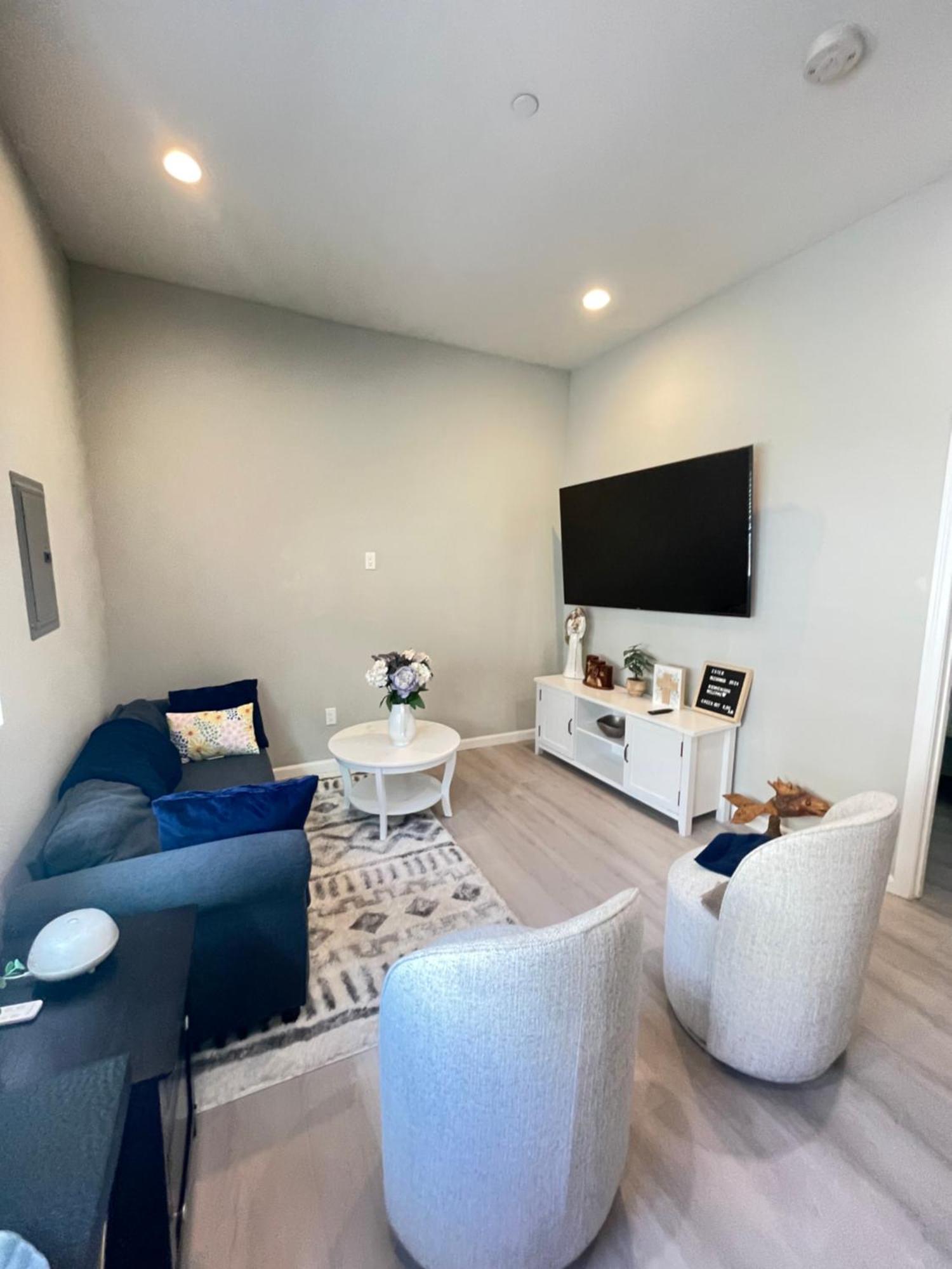Nuys Luxury, Near To Universal Studios, And Hollywood * Los Angeles