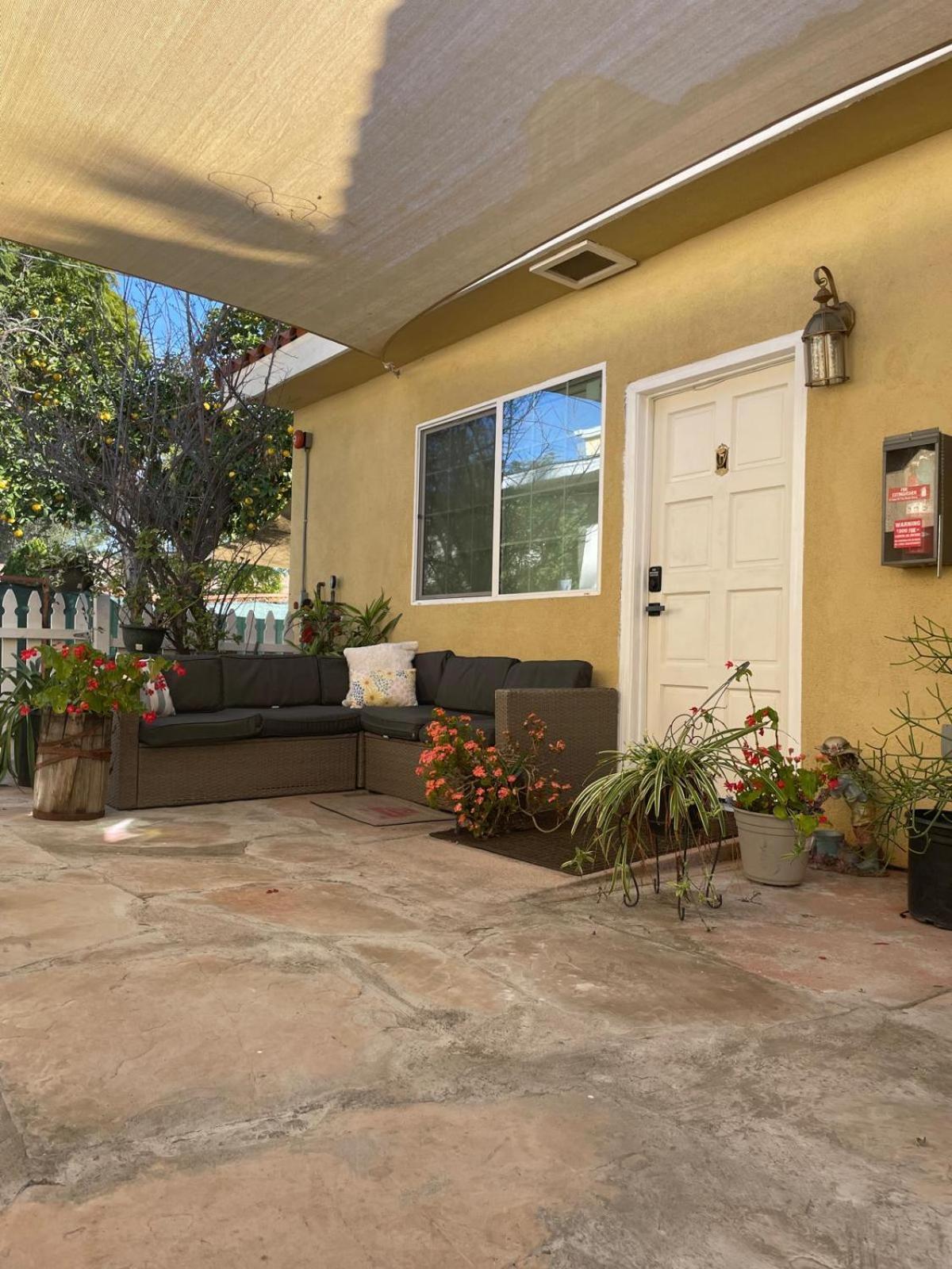 Nuys Luxury, Near To Universal Studios, And Hollywood Apartment